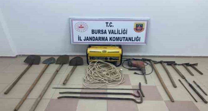 Bursa'da jandarma ekipleri definecilere göz açtırmıyor