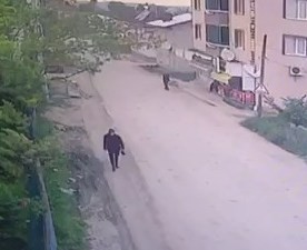 16 yaşındaki cinayet zanlısını parmağındaki kesik ele verdi