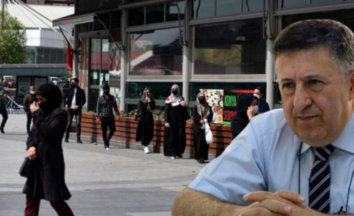 AVM'lerde oluşan kalabalığa isyan etti: İstifa edelim, programlara çıkmayalım