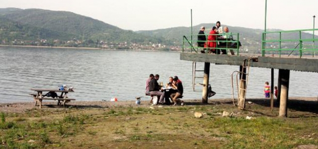 Öyle bir yerde piknik yaptılar ki...