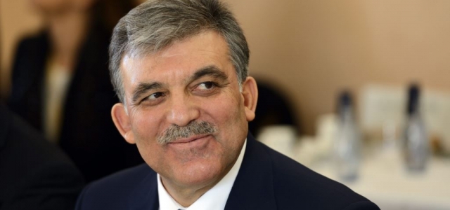 Gül'den Galatasaray'a tebrik