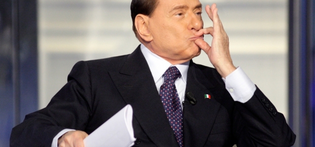 Berlusconi sosyal hizmete başladı