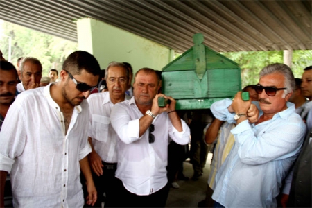 Fatih Terim'in dünürü Güven Çetin toprağa verildi