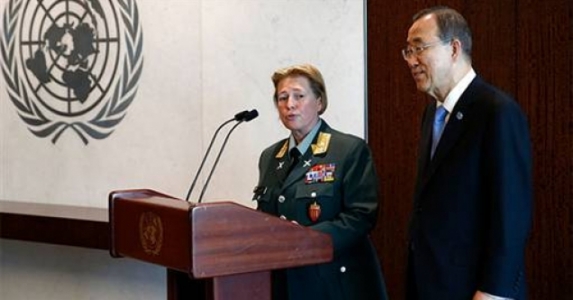 Kıbrıs'a kadın komutan