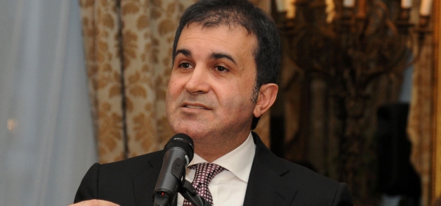 Ömer Çelik 'tazminat'olayını değerlendirdi