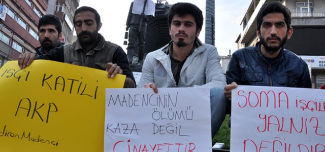 Üniversite öğrencileri oturma eylemine başladı