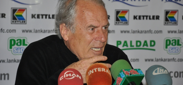 Mustafa Denizli Azerbaycan'a veda etti