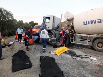 Katliam gibi kaza!1’i bebek 5 kişi öldü