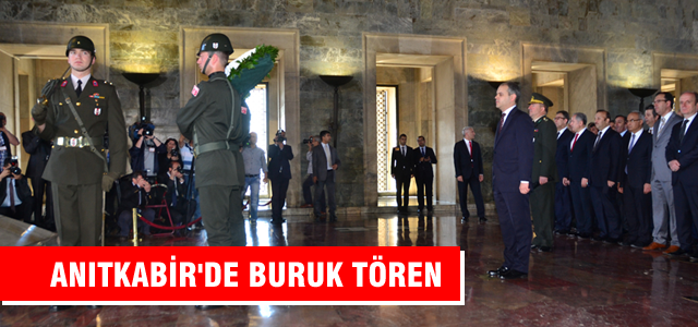 Anıtkabir'de buruk tören