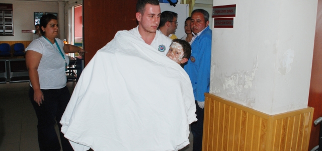 Barutla oynadılar beş çocuk yaralandı