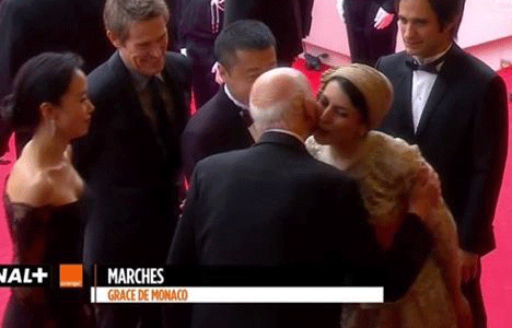 İran’ı kızdıran öpücük