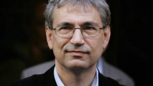 Orhan Pamuk hükümeti eleştirdi