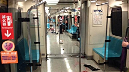 Metro kan gölüne döndü!