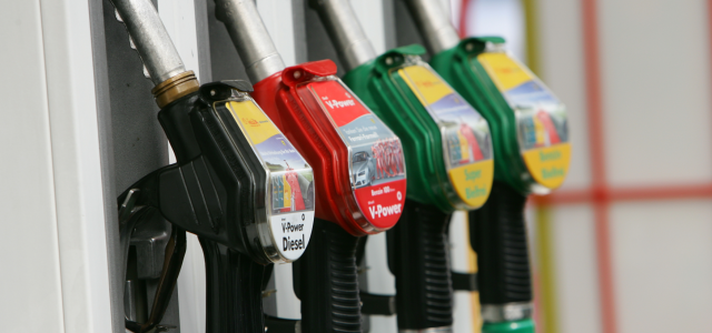 Bu sefer hem benzine hem motorine zam