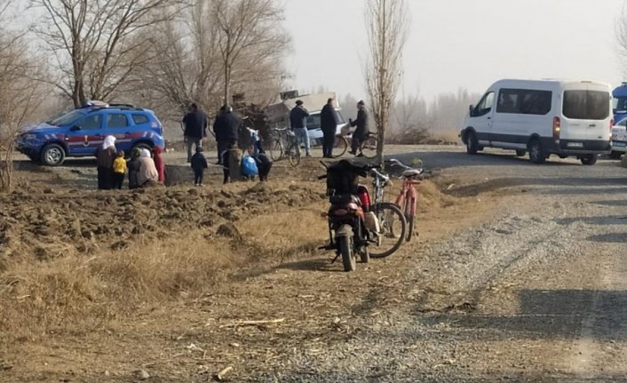 19 yaşındaki genç boş arazide ölü olarak bulundu