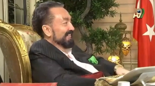 Adnan Oktar neden evlenmediğini açıkladı!