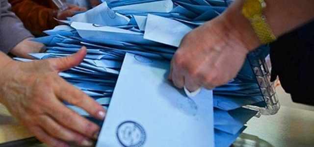 Yalova'da bir kişi sandık başında kalp krizi geçirdi