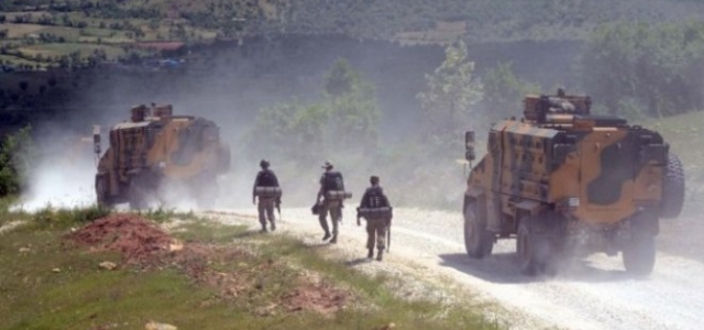 Lice'de operasyon: 5 asker yaralı