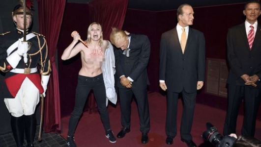 FEMEN kızlarından Putin'e saldırı!