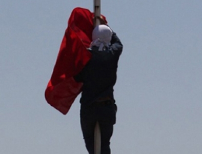 Bayrak soruşturmasında 4 kişi serbest