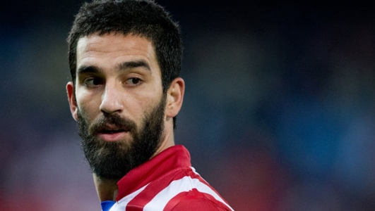 Arda Turan rekor ücretle Premier Lig'e