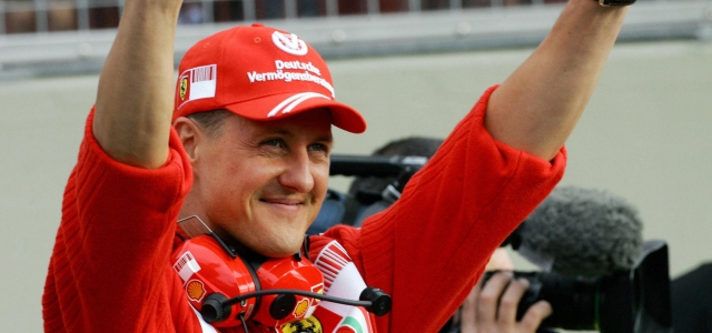 Schumacher 6 ay sonra komadan çıktı!