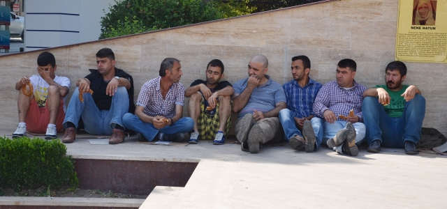 Soma'da eylem sürüyor