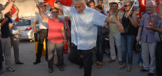 Özgürlük zeybeği!