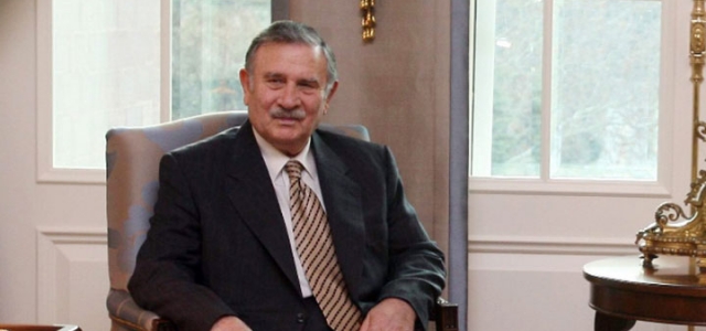 Eski Başbakan hastaneye kaldırıldı