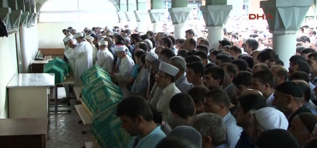 Şile'de boğulan 4 çocuk toprağa verildi