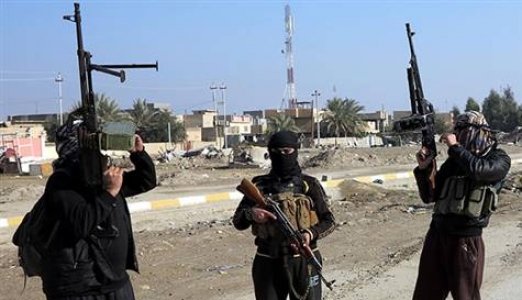 En büyük rafineri IŞİD'in kontrolünde