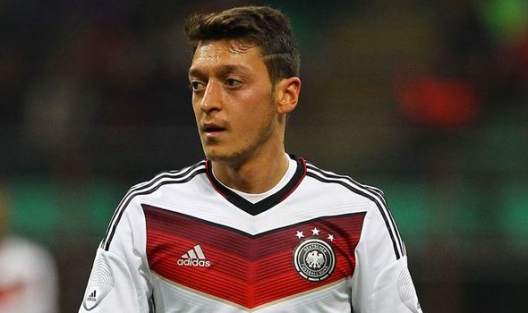 Mesut Özil: Oruç tutmayacağım