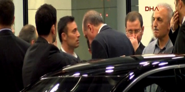 Başbakan'ı Mustafa Sandal karşıladı