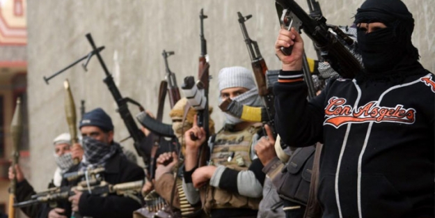 IŞİD memurları maaşa bağladı