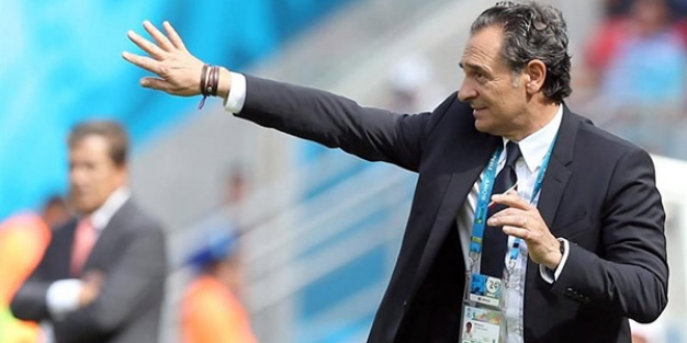 Galatasaray Prandelli'yi borsaya bildirdi