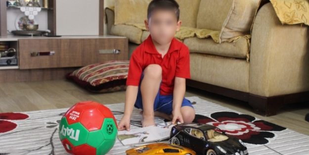 4 yaşındaki hastasından şikayetçi oldu