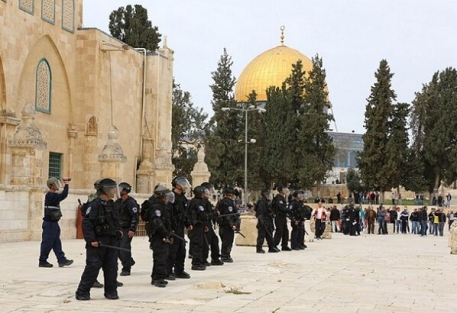 Cuma namazı için yaş sınırı!