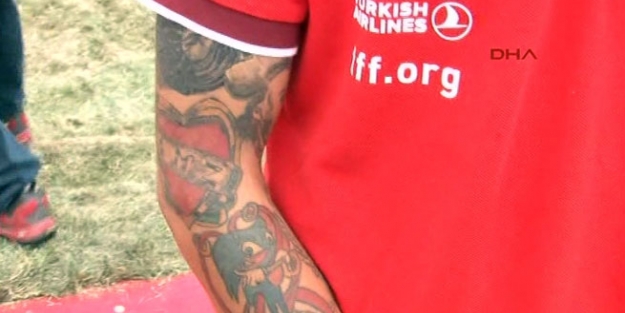 Berk Yıldız “Herkesin kendi tercihi ve ben böyle mutluyum“