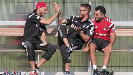 Yaralı Kartal sahaya indi