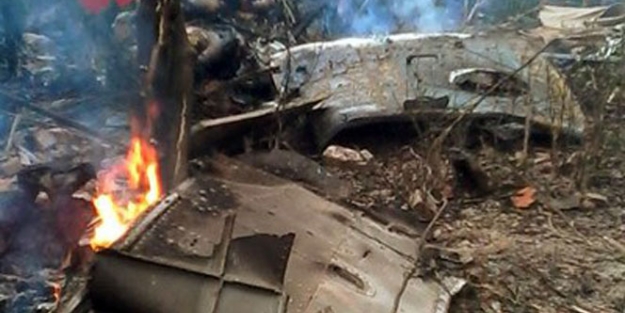 Askeri helikopter düştü: 16 ölü