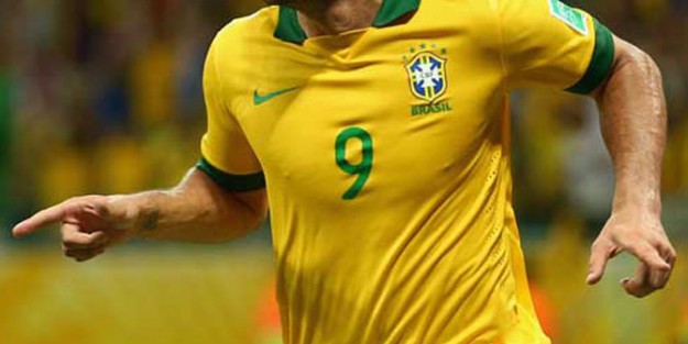 Brezilyalı forvete saldırdılar