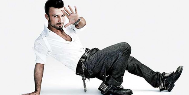 Tarkan'ın kasasından hayranlarına sürpriz yolda