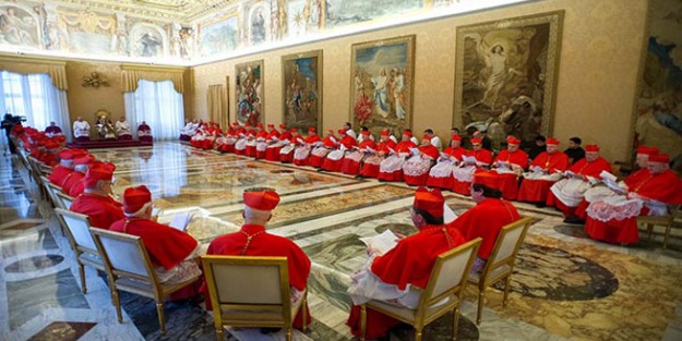 Vatikan IŞİD'i ti'ye aldı!