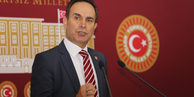 CHP'den sürpriz istifa!