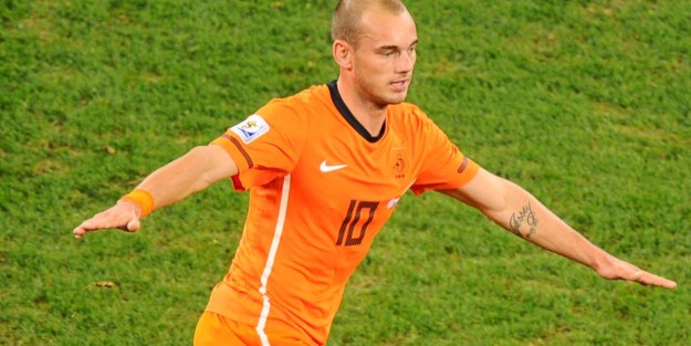 Hollanda'da Sneijder şoku!