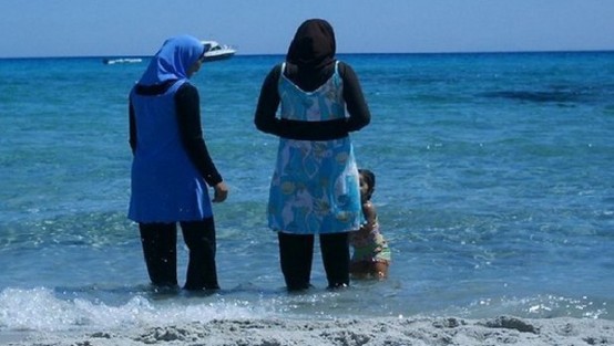 Başörtüsü yasağında flaş hamle