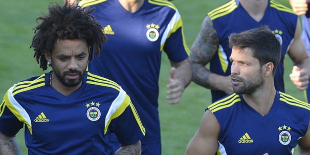 Fenerbahçe sahaya indi