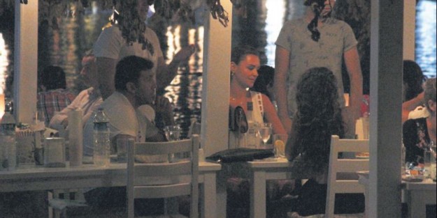 Emre Kınay ortalığı birbirine kattı