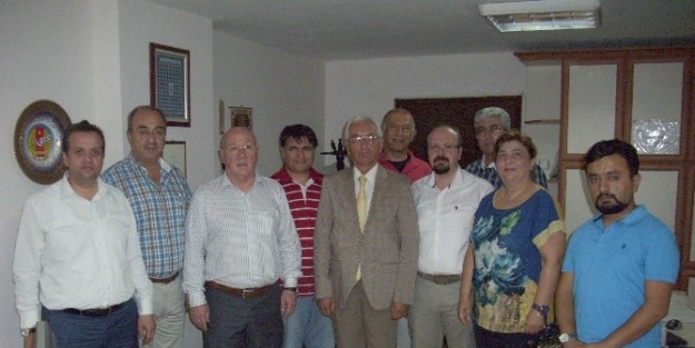 Basın İlan Kurumu'nun Yönetim Kurulu Üyeleri Kütahya'da