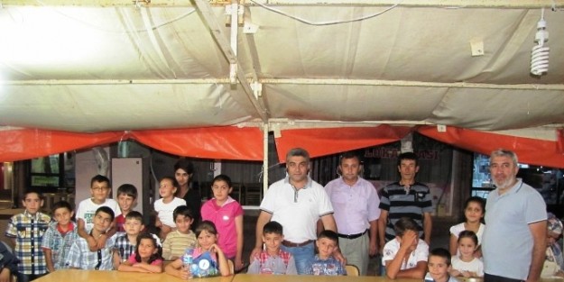 Hisarcık Belediyesi'nden Öksüz Ve Yetimlere İftar Yemeği